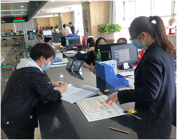 蘭州高新區市場監管局高新分局開展疫情防控‘學雷鋒’志愿服務活動，助力技術開發與咨詢發展